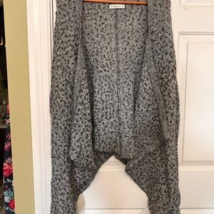 Abercrombie & Fitch Textured Gray Open Front Cardigan